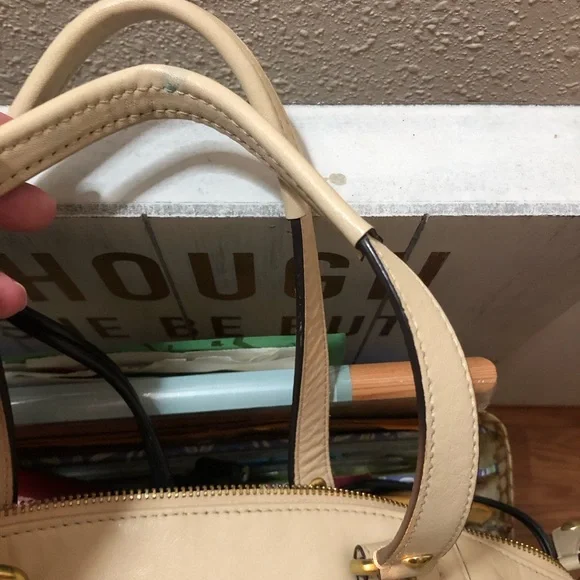 Coach Ashley Carry All - Picture 5 of 6